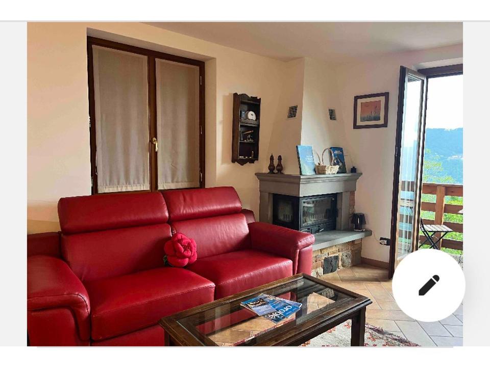 Appartement Mangia, Leggi, Dormi à Costa di Serina Extérieur photo